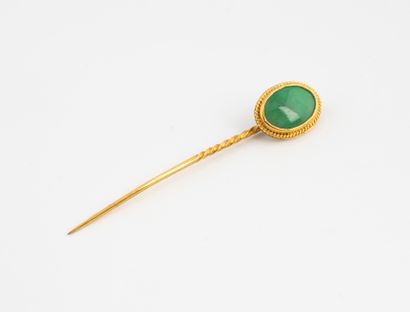 Tie pin in gold 750°/°° decorated with a...