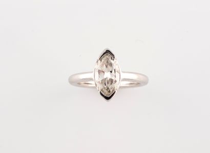 null Solitaire ring in white gold 750°/°° set with a navette diamond of 1.20 cts...