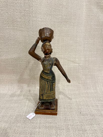 null Polychrome wood and composition statuette "Porteuse d'eau" ("Water Bearer")
(damaged...