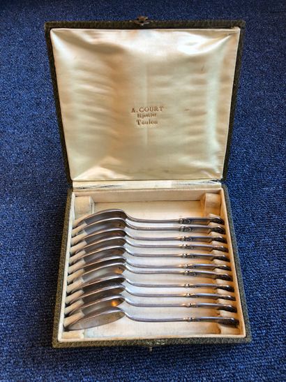null Eleven silver-plated tea spoons, Empire style (box)