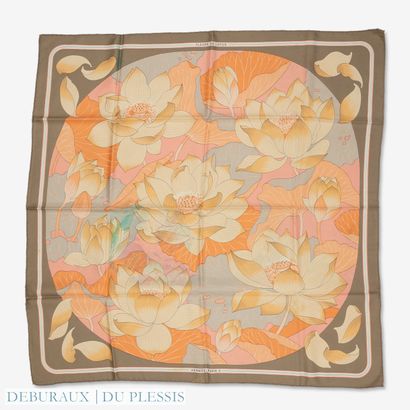 null HERMES Paris
Printed silk square
"Lotus flowers
beige background by Ch Vauz...