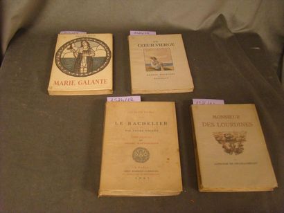 null LOT de 4 Volumes: Alphonse de CHATEAUBRIANT - MONSIEUR DES LOURDINES. Paris,...