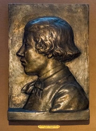 null Paul VANNIER (XXe)

Profil de Jean-Paul Dubray

Bas-relief en bronze patiné,...