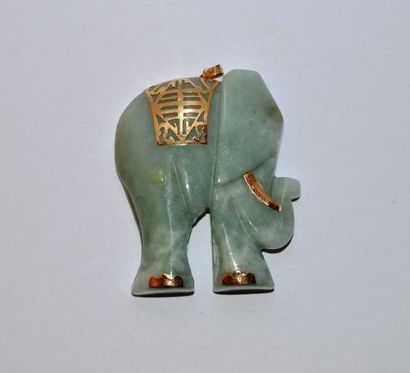 Pendentif éléphant en pierre décorative rehaussé...