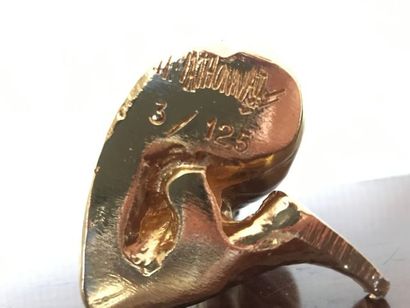 null Mathonnat
Femme assise.
Bronze doré numéroté 3/125.
H. 9,5 cm.