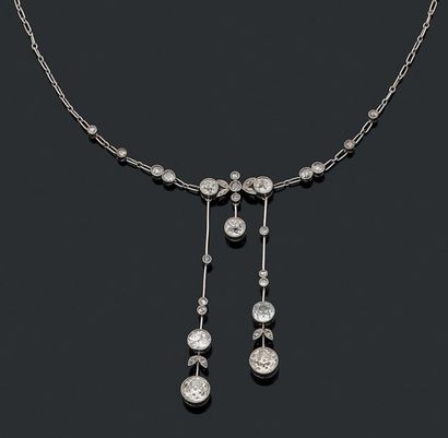 null Collier Négligé, Belle Époque en platine et or gris 750‰, composé d'une chaîne...