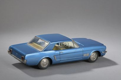null JAPAN Y - Ford Mustang Bleu - Metal 35cm

Dim. 9,5x34 cm