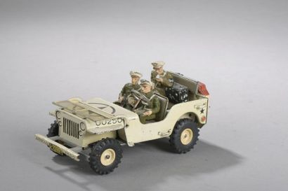null GERMANY Arnold - Jeep USA Army - Blanche

Dim. 9,5x17,5 cm