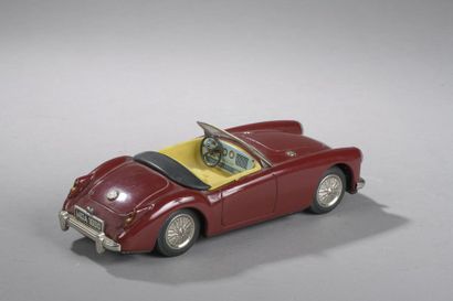 null JAPAN ATC - MG Cabriolet Bordeaux - 1958

Long. 24,7 cm