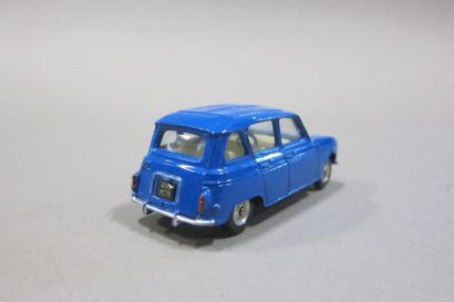 null DINKY-TOYS n°518 Renault 4L Bleu soutenu. Avec boîte.

Long. 8,5 cm