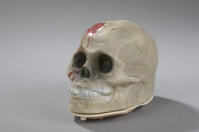 null JAPAN Crane Laughing Skeleton avec sa boîte.

Dim. 10,5 cm