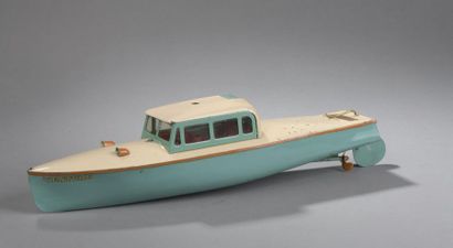 null ENGLAND Hernby Boat "Ventare" vert creme 

Dim. 10x41 cm