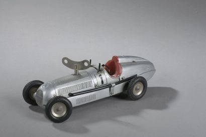 null GERMANY MARKLIN - Automobile Course Mercedes - Mecanique

Dim. 28 cm