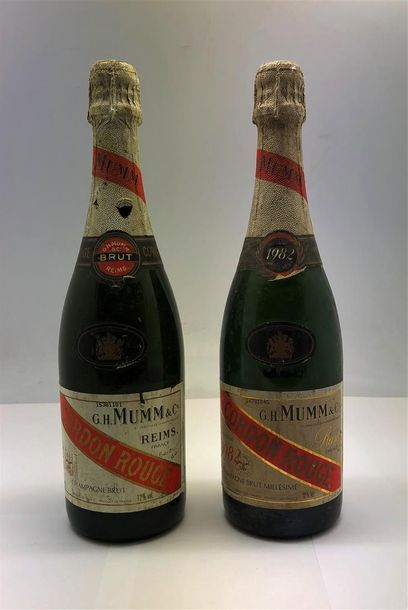 null 2 bouteilles du Champagne Mumm Cordon Rouge Brut dont une millésimée 1982, étiquettes,...