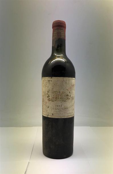 null 1 bouteille de Château Margaux Margaux 1953 Premier Grand Cru Classé

Etiquette...
