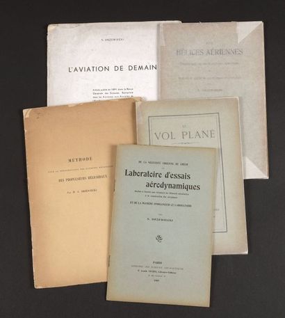 DRZEWIECKI, Stephan (1844-1938) Cinq ouvrages de 1891 à 1909 sur le vol plané.
Il...