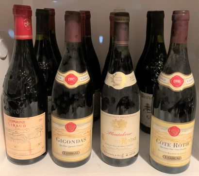 null 12 bouteilles dont 1 CÔTE-RÔTIE Les Ravines 1993 de Delas frères, 1 CÔTE-RÔTIE...