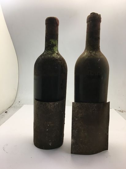 2 bottles of Château AUSONE from the 40's,...