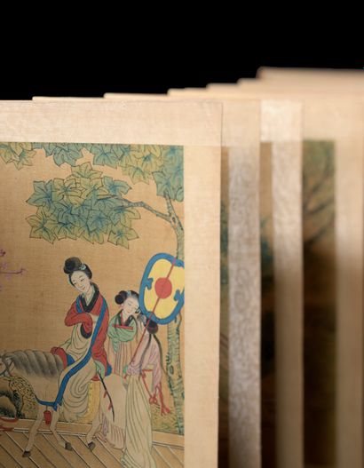 CHINE - XIXe siècle 
Album en hauteur de treize encre et couleurs sur soie à décor...