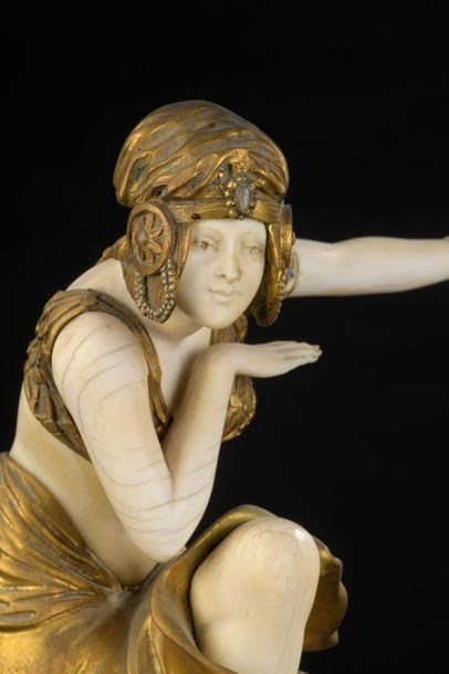 null Claire Jeanne COLINET (1880-1950)

Danseuse hindoue

Sculpture chryséléphantine...