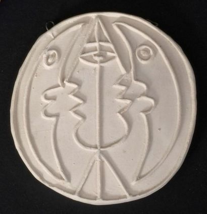null Jean COCTEAU (1889-1963)

Oval pendant "Astrology" in white terra cotta with...