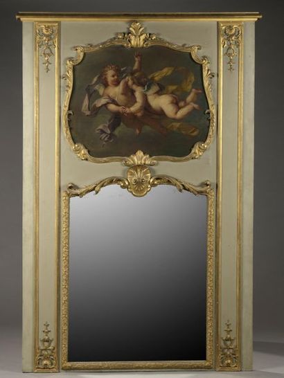  Grey lacquered carved wood trumeau with mouldings 
and gilded leafy frame. The ice...