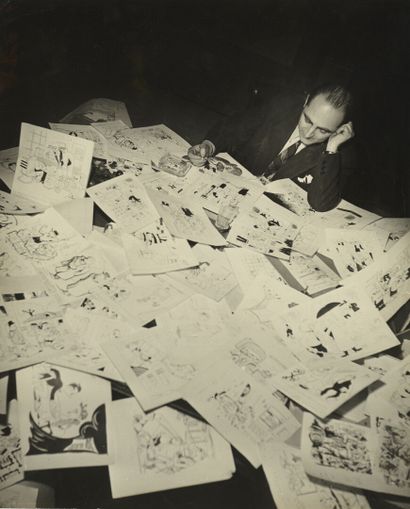 null Robert Doisneau (1912-1994) 

The poet André Frénaud, c. 1945. 

Silver print...