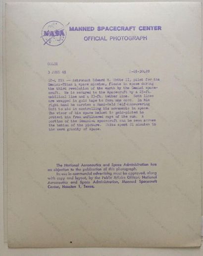 null NASA/ James McDIVITT

Gemini 4 : première sortie extra-véhiculaire (EVA) de...