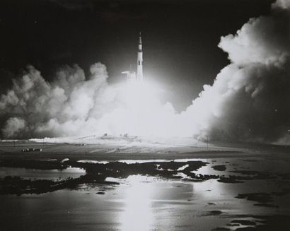 null NASA

Apollo 17 : Décollage de la fusée Saturn V le 7 décembre 1972 à 12h33.

Epreuve...