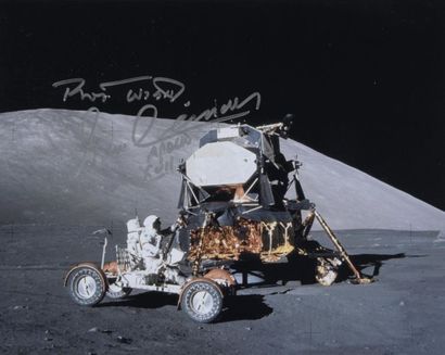 null NASA / Harisson SCHMITT

 Apollo 17 : Première sortie de Gene CERNAN, assis...