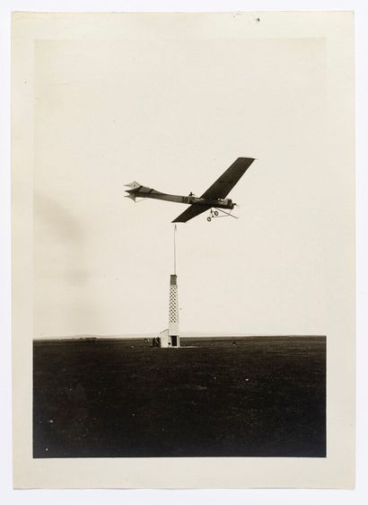 null Lucien Loth (1885-1978)

Labouchère on the Antoinette n°30

Second Aviation...
