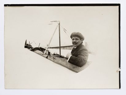 null Lucien Loth (1885-1978)

Louis Blériot, two portraits, aircraft n°22 on the...