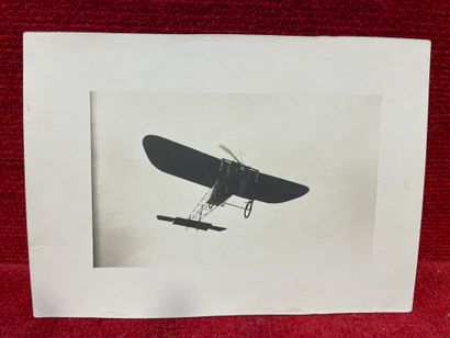 null Lucien LOTH (1885-1978)


Monoplan dans le ciel


Semaines d’aviation à Reims,...