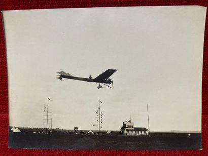  Lucien LOTH (1885-1978) 
Plane passing over the weather station 
First and Second...