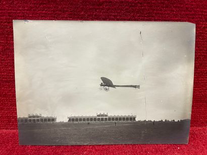 null Lucien LOTH (1885-1978)


Monoplan dans le ciel


Semaines d’aviation à Reims,...