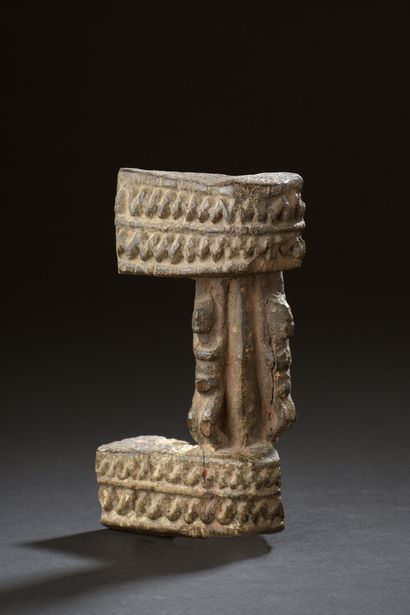 Dogon fragment, Mali 
Wood with a brown patina,...