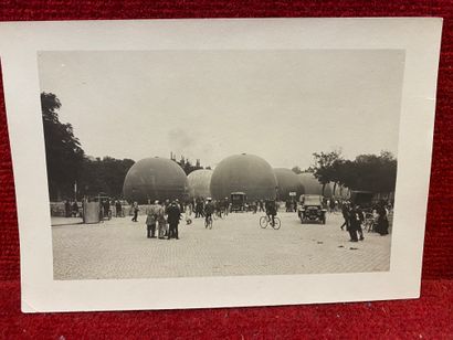  Lucien LOTH (1885-1978) 
Five views of airships 
Second Aviation Week in Reims,...