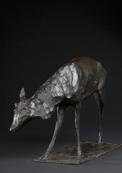 null Rembrandt BUGATTI (1884-1916)


Young Deer Scratching its Neck, circa 1906


Black...