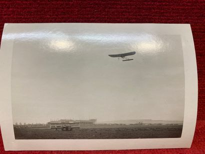  Lucien LOTH (1885-1978) 
Plane flying over the stands 
First and Second Aviation...