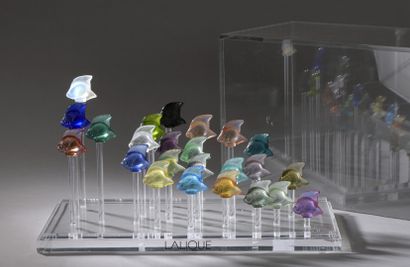 null CRISTAL LALIQUE


Aquarium de vingt-quatre poissons.


Épreuves en cristal de...