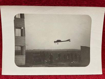  Lucien LOTH (1885-1978) 
Aircraft turning at the control tower, in 1909 
First Aviation...