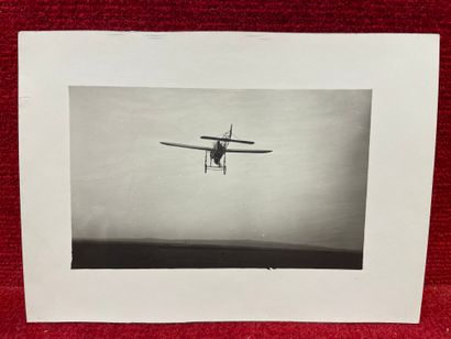 null Lucien LOTH (1885-1978)


Monoplan dans le ciel


Semaines d’aviation à Reims,...