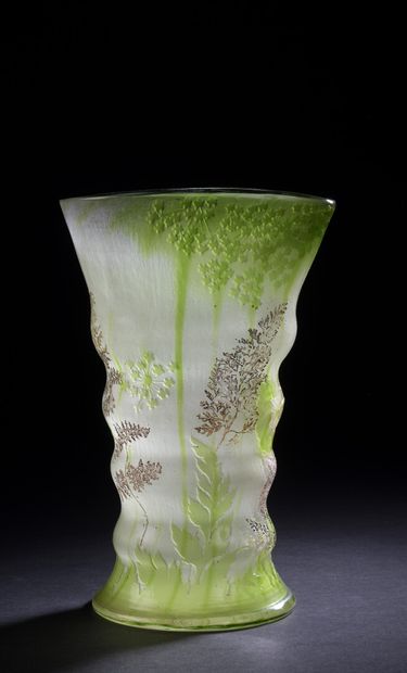 null ÉTABLISSEMENTS GALLÉ (1904-1936)


A horn-shaped vase with a flattened bulbous...