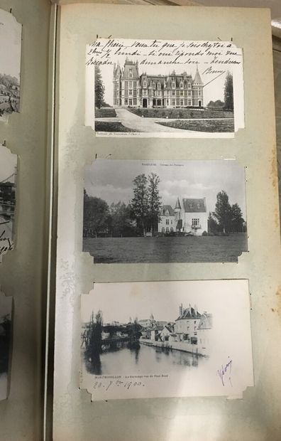 null Un album de cartes postales françaises de la Vienne et de la Haute-Vienne. Environ...