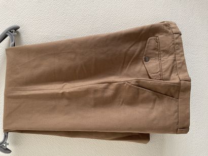 null HERMES, HARRY JONES, Anonymous

Set of 3 trousers, one in grey cotton milleraies,...
