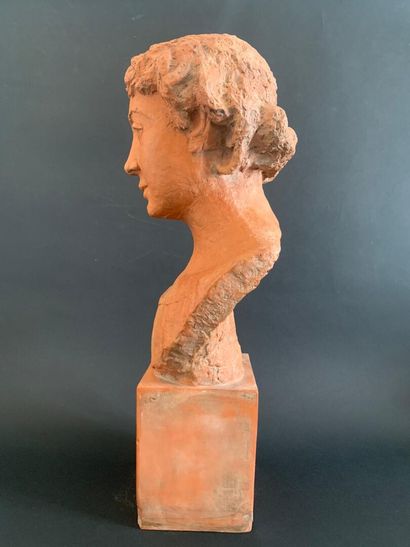 null Othon COUBINE (Boskowitz 1883 - 1969 Marseille )

Bust in terracotta

Signed

Height...