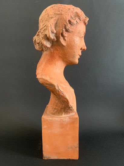 null Othon COUBINE (Boskowitz 1883 - 1969 Marseille )

Bust in terracotta

Signed

Height...
