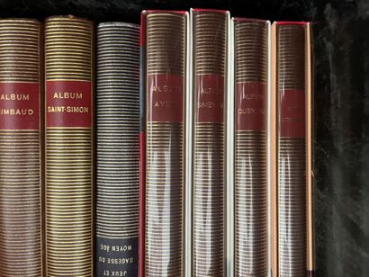 null Lot de livres de la bibliothèque de La Pléiade.

Environ 50 volumes et dix albums...