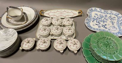 null Manette of dishes, cups, various trinkets