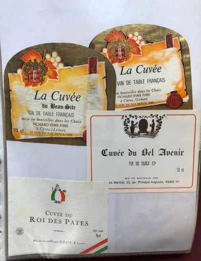 null 1 album of about 1000 labels of Vin de Table from all over France